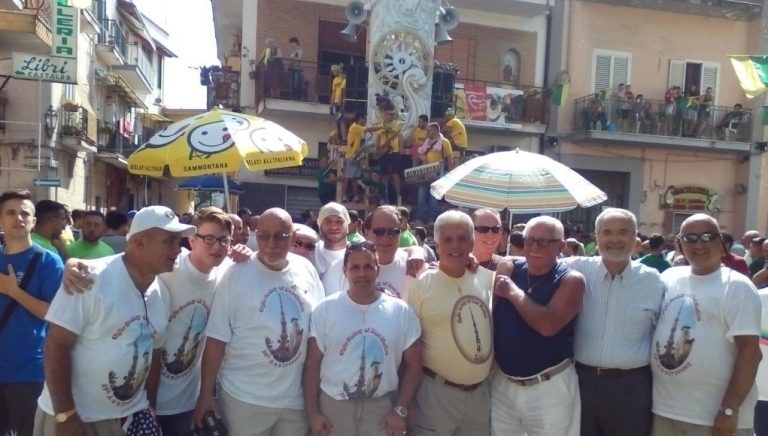 Brusciano, i giglianti italoamericani di New York promuovono la “Ballata del Giglio di Sant’Antonio”