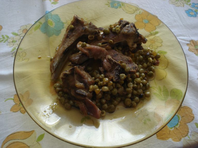Le ricette di Biagio: il capretto ai piselli. E “vedo” i briganti di Barone in una taverna di Sant’Anastasia