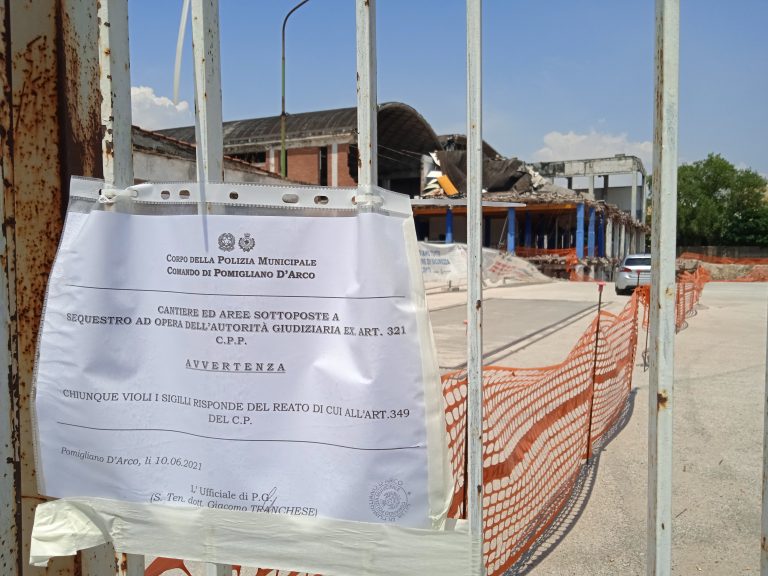 “False attestazioni”: di nuovo sequestrato il cantiere del centro commerciale di Pomigliano (le foto)