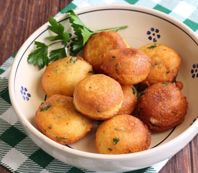 Le Ricette di Biagio: le polpette di pane. Dopo ogni crisi si riparte dal pane….