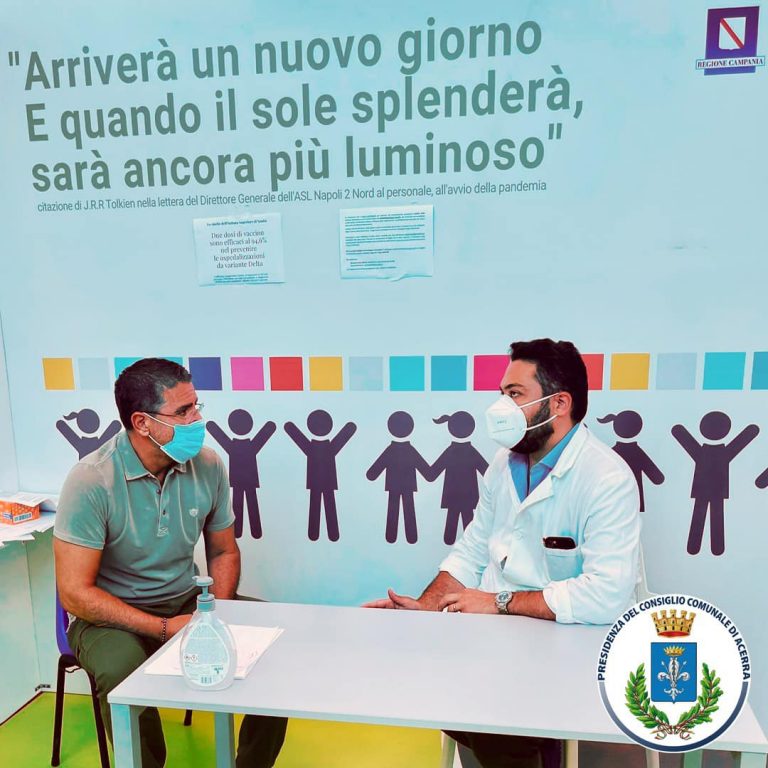 Centro vaccinale riapre, presidente Piatto visita l’hub: “Obiettivo 800 dosi al giorno” 