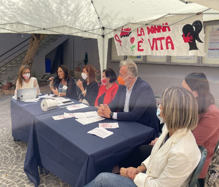 Somma Vesuviana in campo contro la violenza di genere