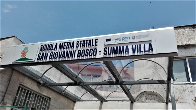 Somma, 2 studenti positivi alla S.G. Bosco: “E la gente va al bar senza mascherina”