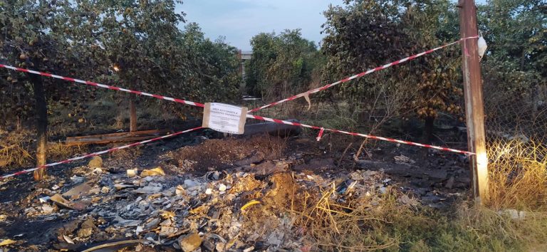 Blitz dei vigili dopo rogo, scatta sequestro
