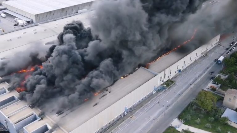 Disastro in una ditta, nube nera in mezza Campania