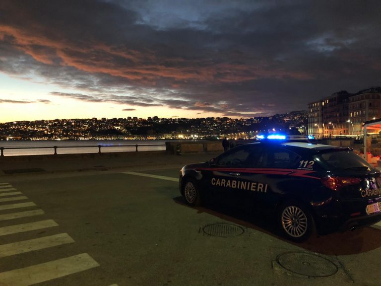 Amante lo lascia, va a casa sua e pretende di fare l’amore: arresto scandalo nel quartiere dei vip