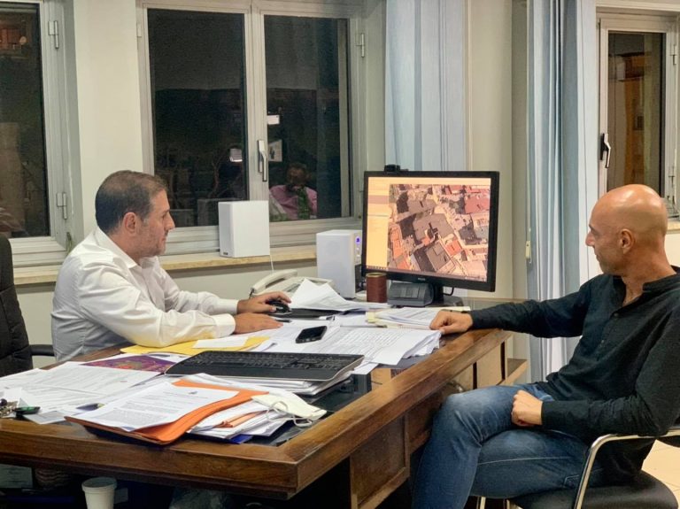 Voragine a Casalnuovo, 30 famiglie sgomberate: scatta piano d’emergenza del Comune