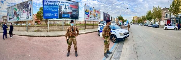 polizia locale ed esercito in azione a pomigliano