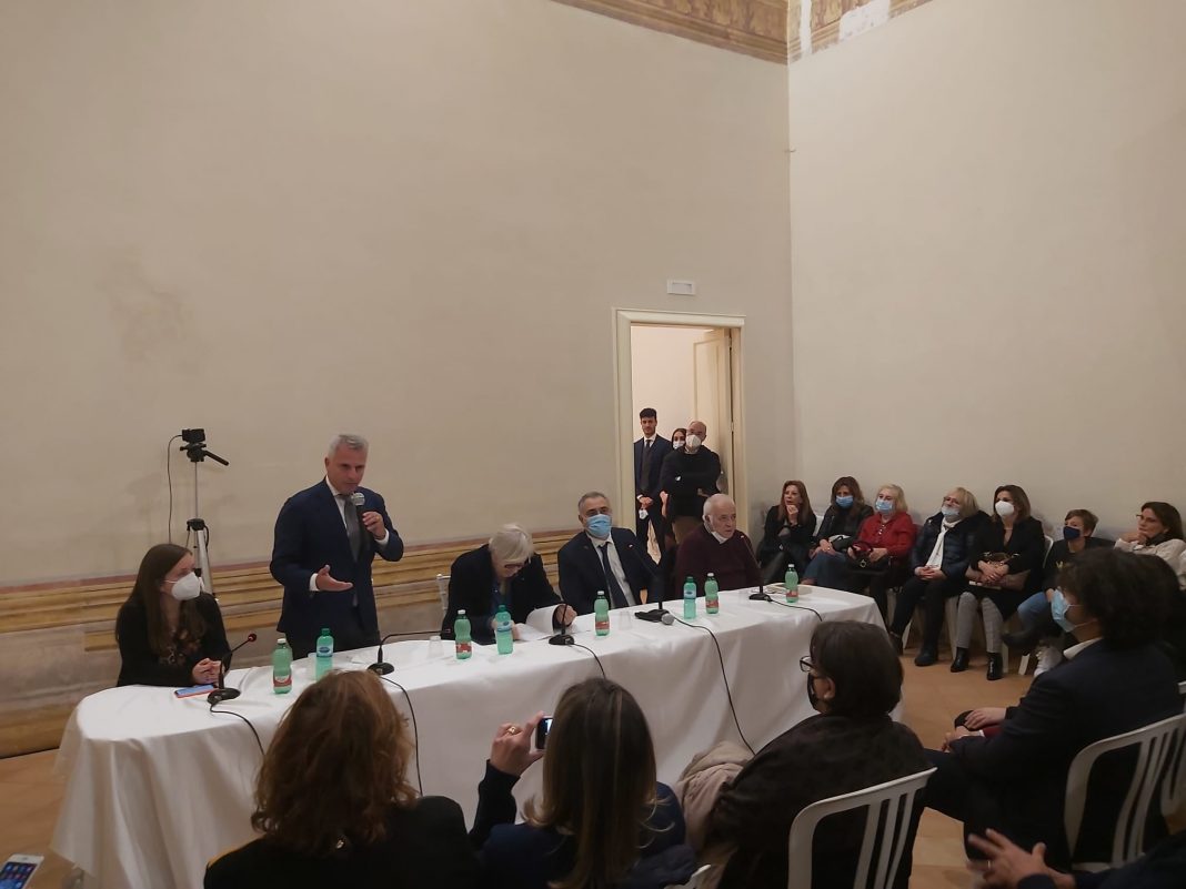 Ottaviano, Vittorio Sgarbi: «Porterò a Palazzo Mediceo il direttore degli Uffizi»