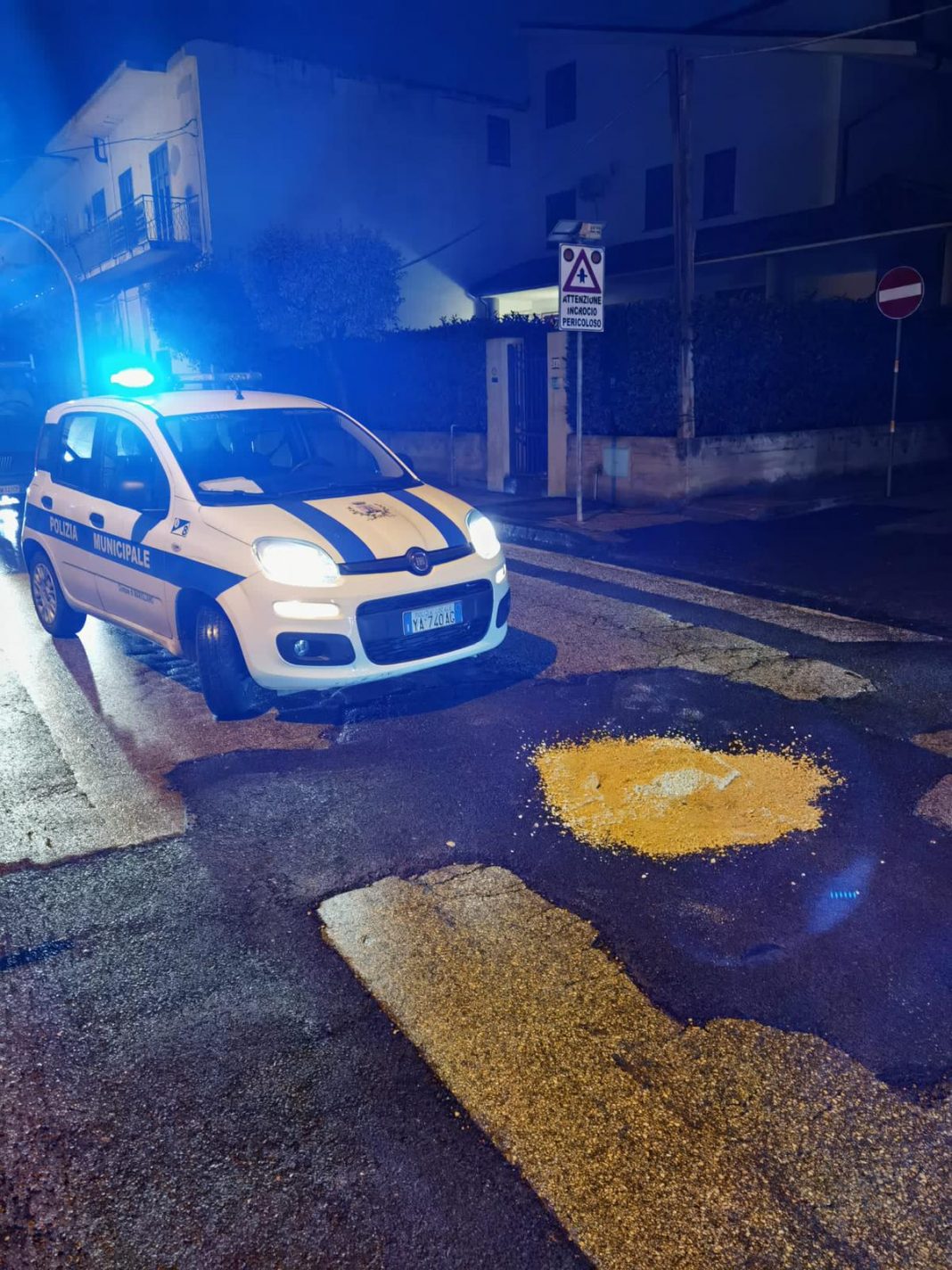 Lavori in cattivo stato e sprofondamenti, blitz della Municipale