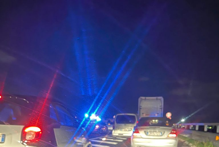 Schianto sull’Asse Mediano, muore 24enne