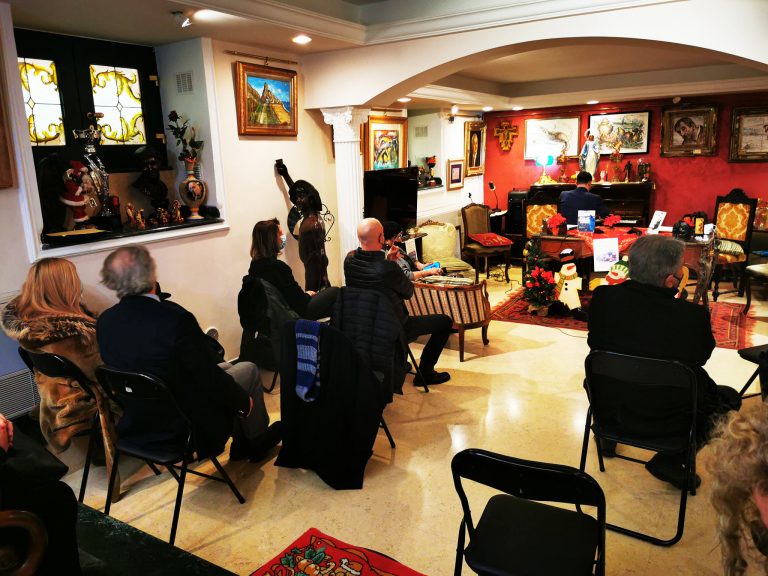 Salerno, evento “Natale ti regalo un sorriso”: è stato un grande successo