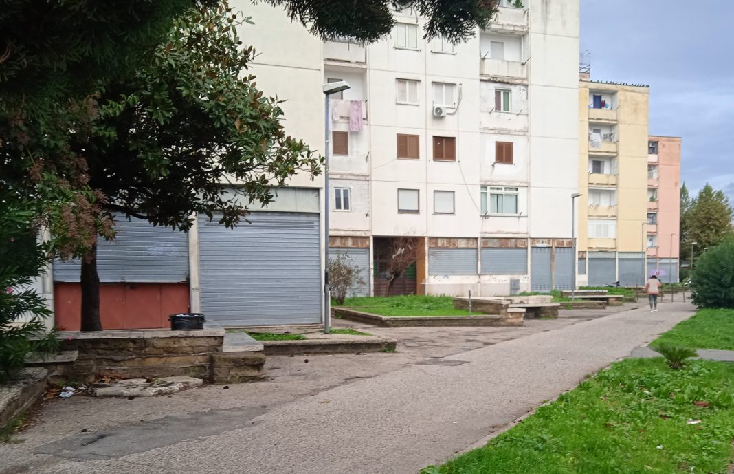 Colpo al rifacimento della 219 di Pomigliano: rubati i materiali