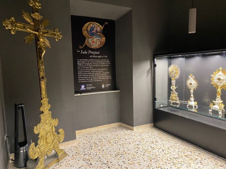 Madonna dell’Arco, apre la “Sala Preziosi”: c’è anche un ostensorio donato da papa Pio IX