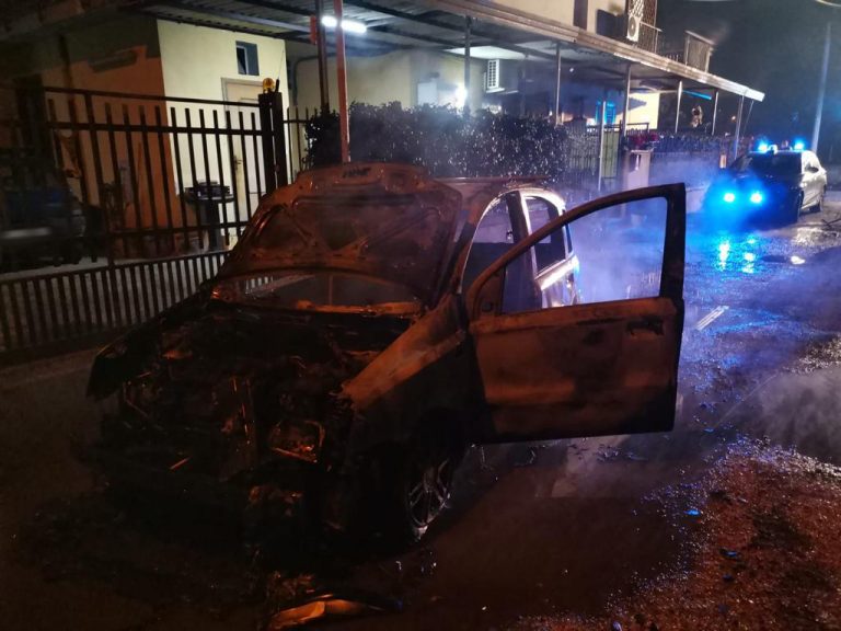 Padre non gli dà soldi e lui dà fuoco all’auto: follia nel Nolano