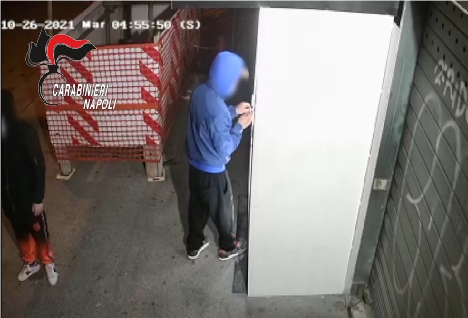 Pomigliano: anziani si ritrovano i ladri in casa mentre vedono tv. Colpo anche a Paciano