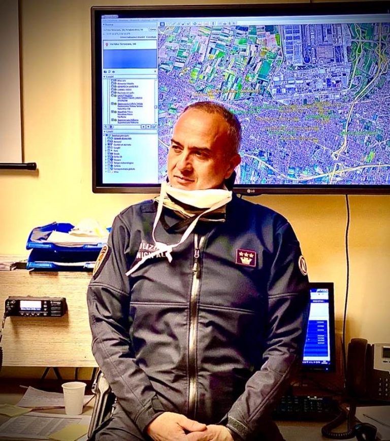 Pomigliano, stamane Consiglio nel cortile del raid. Cgil e Uil: “Non lasciate solo Maiello”