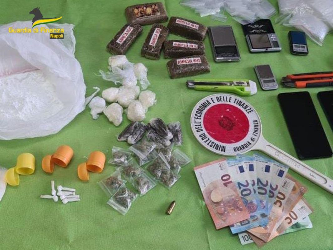 Finanza scopre laboratorio dove si produce droga dello stupro