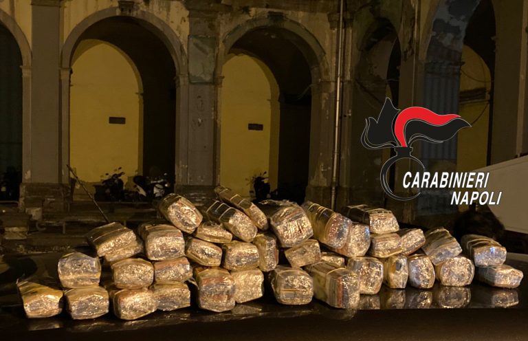 Palma, coppia trovata in auto con 400mila in contanti