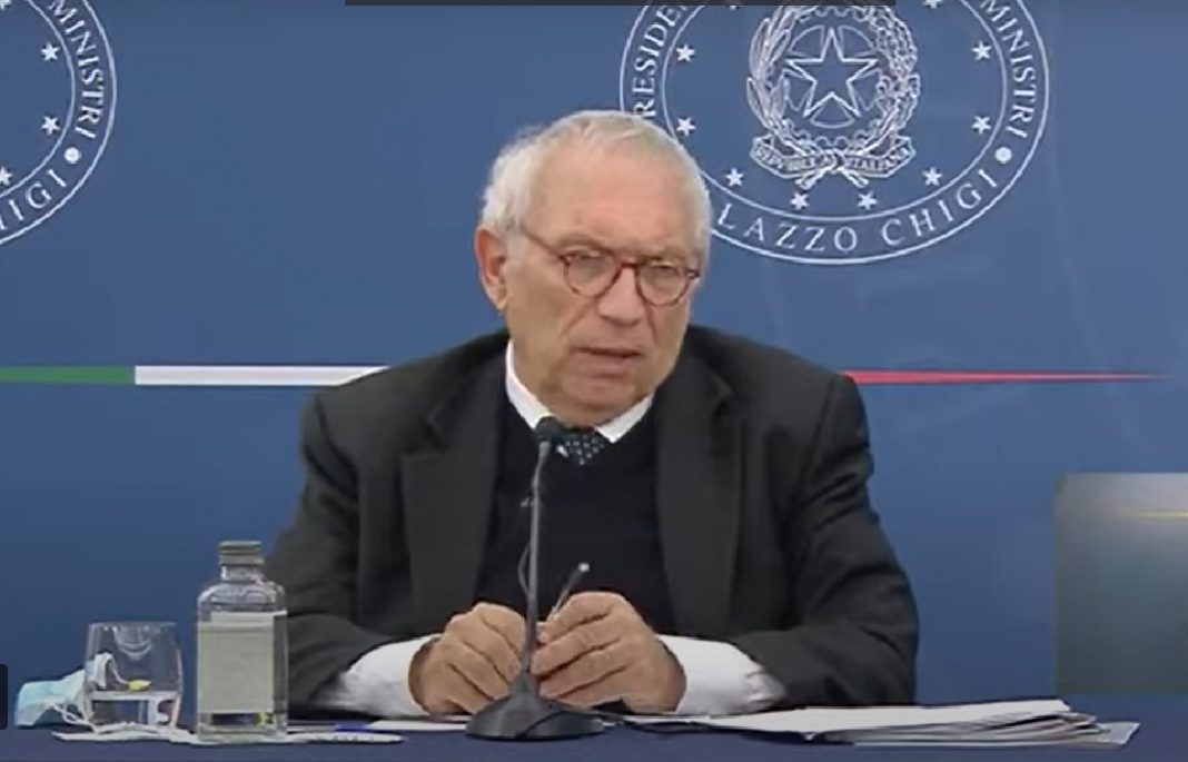 Scuole, si cambia ancora (forse per sempre): ridotti i giorni di quarantena obbligatoria