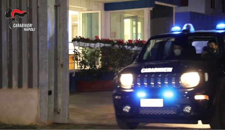 Spari allo stabilimento balneare, un arresto: c’erano gli operai durante il raid