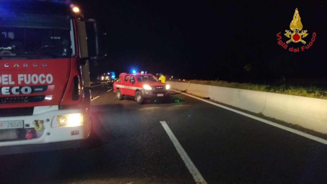 Contromano in autostrada, 3 morti e 2 feriti: tra le vittime due fratelli