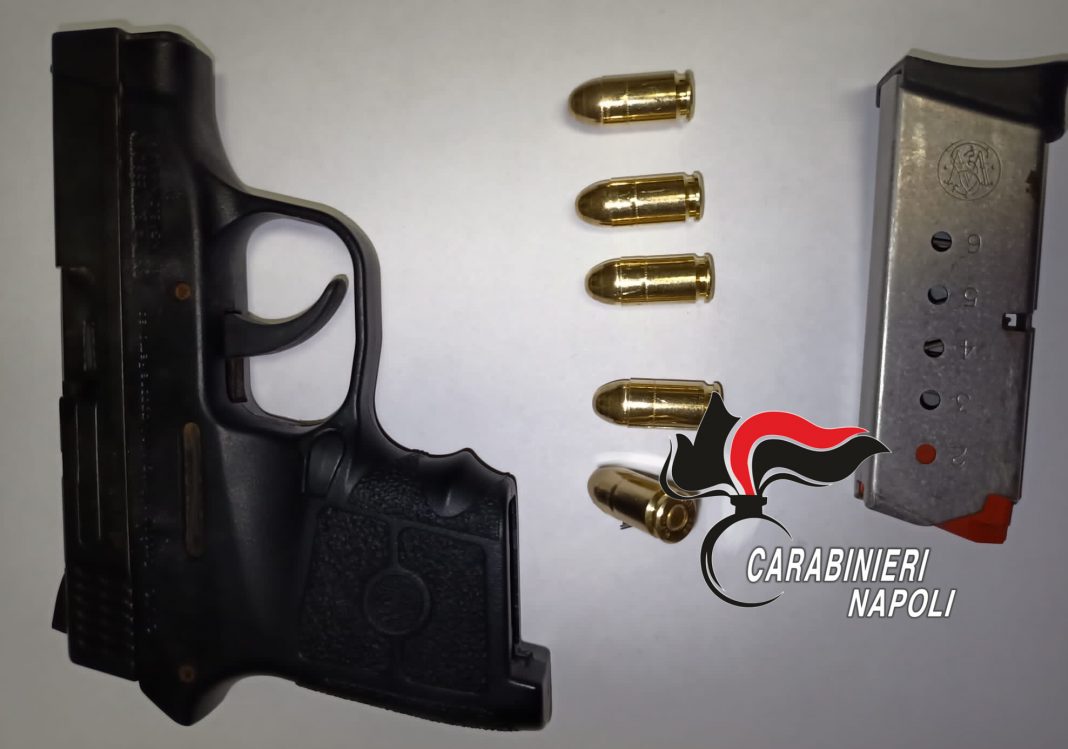 Marigliano, 24enne trovato a Pontecitra con pistola carica: è in cella