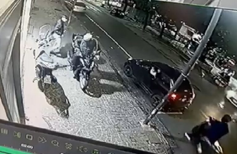 Ventenne armato fermato per due rapine: colpite farmacia e distributore di benzina