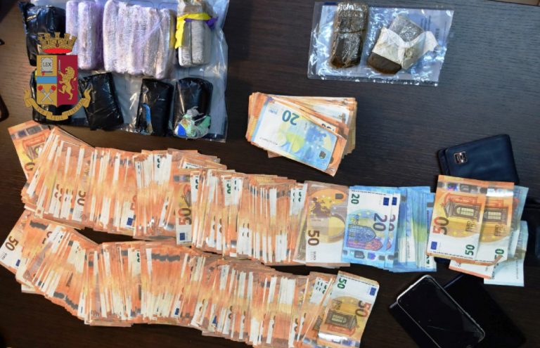 Blitz in un hotel di Somma: 3 fermati con 2 chili di droga e 35mila euro
