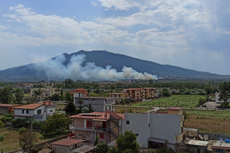 Rogo nei pressi di Pomigliano