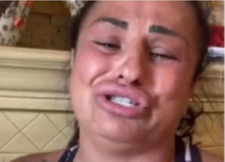 La tiktoker Rita de Crescenzo: “Mi hanno tolto mio figlio, ho sbagliato io”