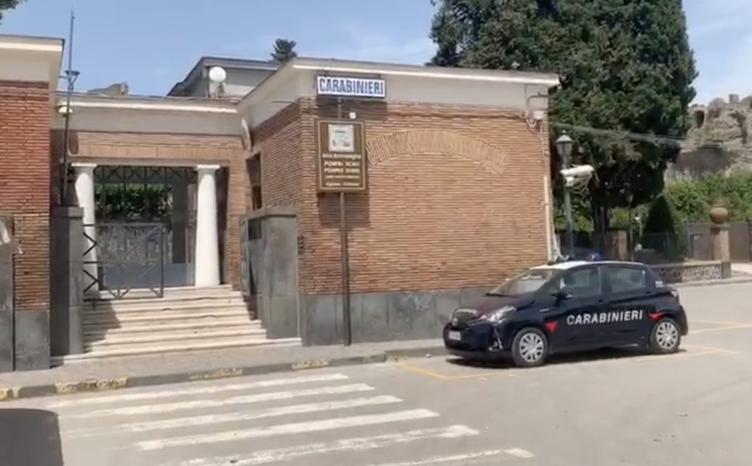 Carabinieri agli Scavi: denunce per guide turistiche abusive