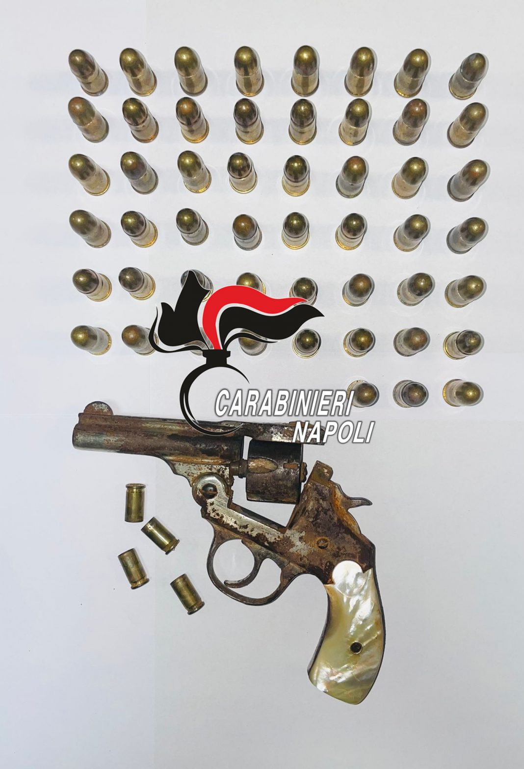 Cocaina, armi e alcol: arresti e denunce tra Ercolano e Portici