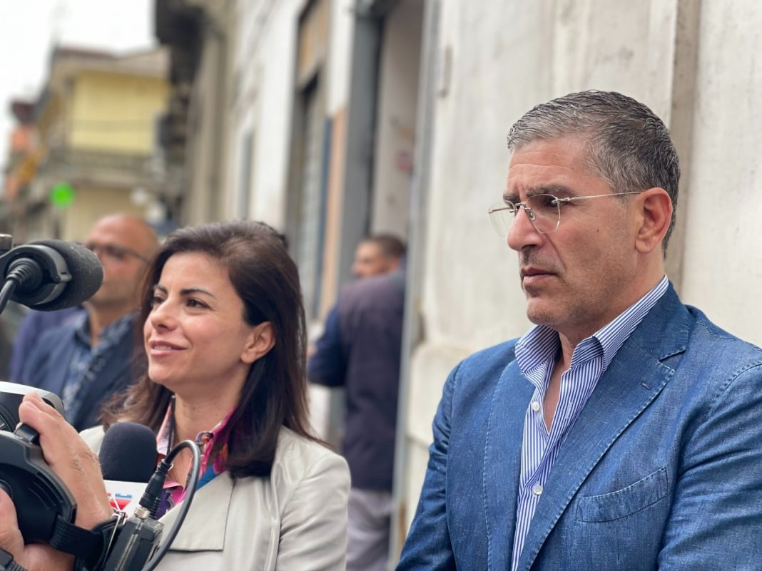 Acerra, debito Arin da 10 milioni: Consiglio convocato prima dell’udienza, esclusa la neo deputata