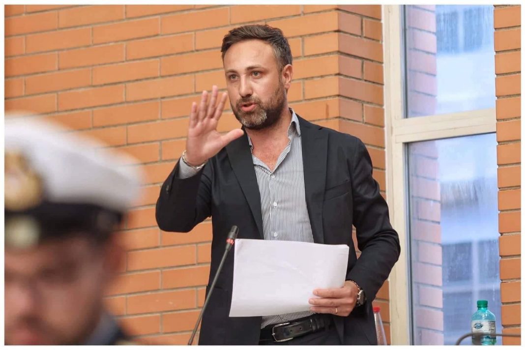 Acerra, Rea bada al sodo: “Nuova linfa per Madonnella e centro. Rispettiamo istituzioni e città”
