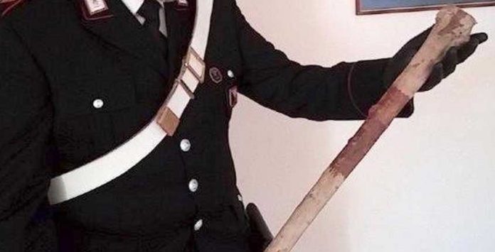 carabinieri-bastone