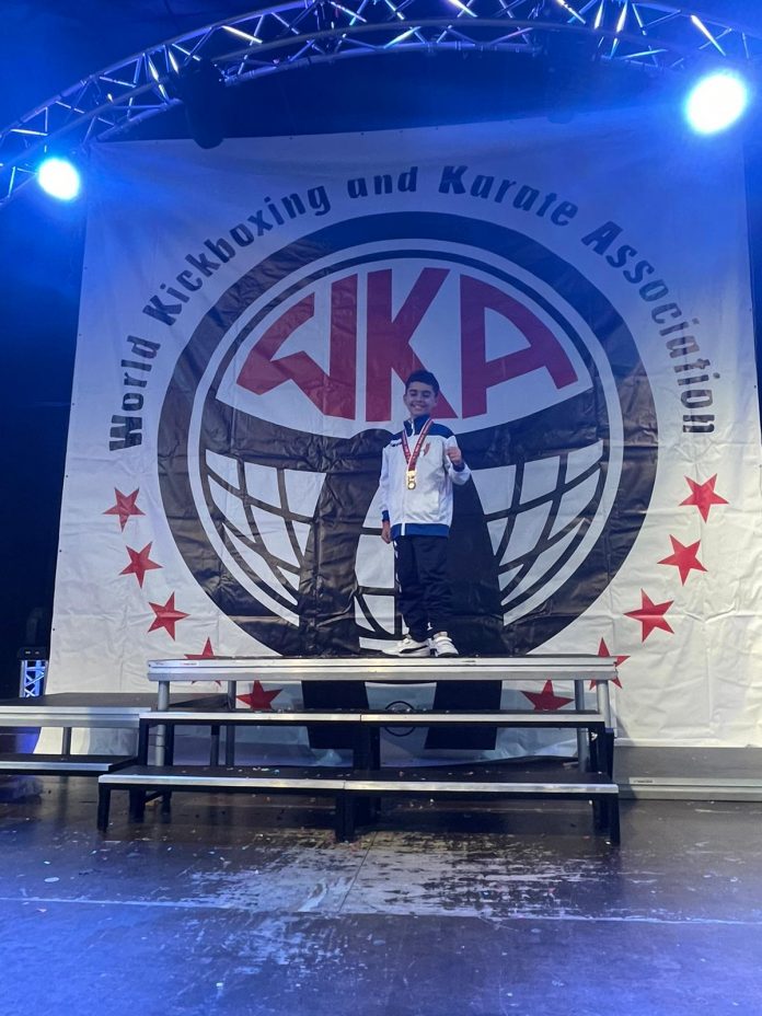 Jacopo Russo Casoria: Jacopo Russo conquista il gradino più alto del podio nel mondiale di kick boxing in Galles