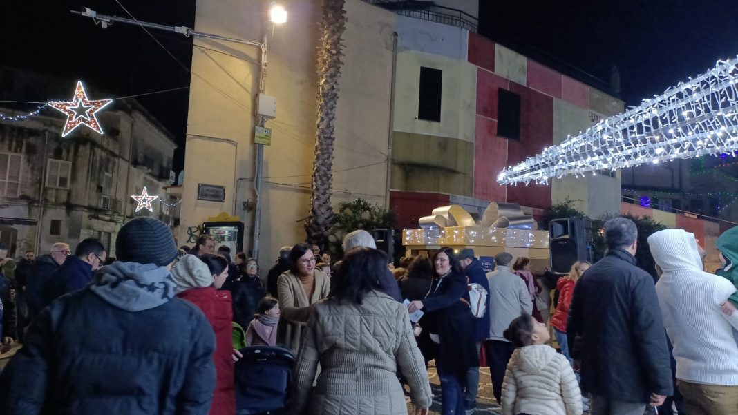 Brusciano, iniziativa “Piazza un dono”: regali per bambini bisognosi