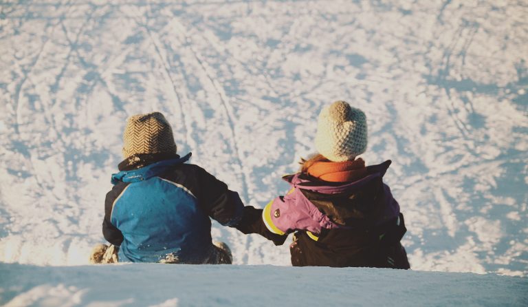 Weekend sulla neve in Campania: i migliori posti dove portare i bambini a sciare