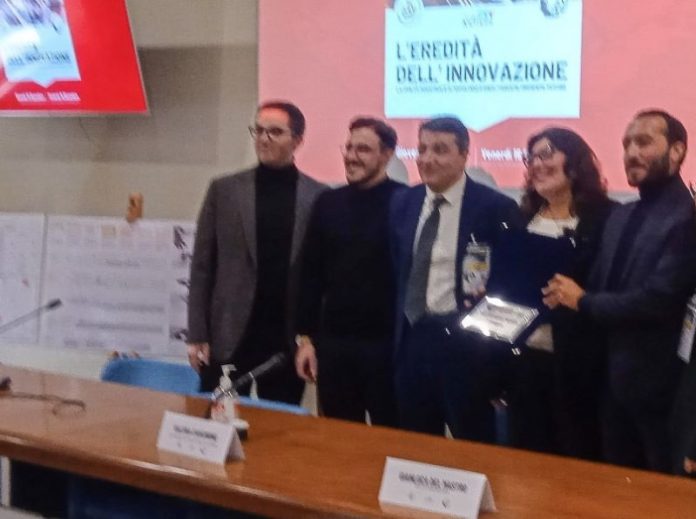 da sinistra Giuseppe Parisi, Giuseppe Chiariello, Gianluca Del Mastro, Valeria Ciarambino e Sossio De Vita da sinistra Giuseppe Parisi, Giuseppe Chiariello, Gianluca Del Mastro, Valeria Ciarambino e Sossio De Vita
