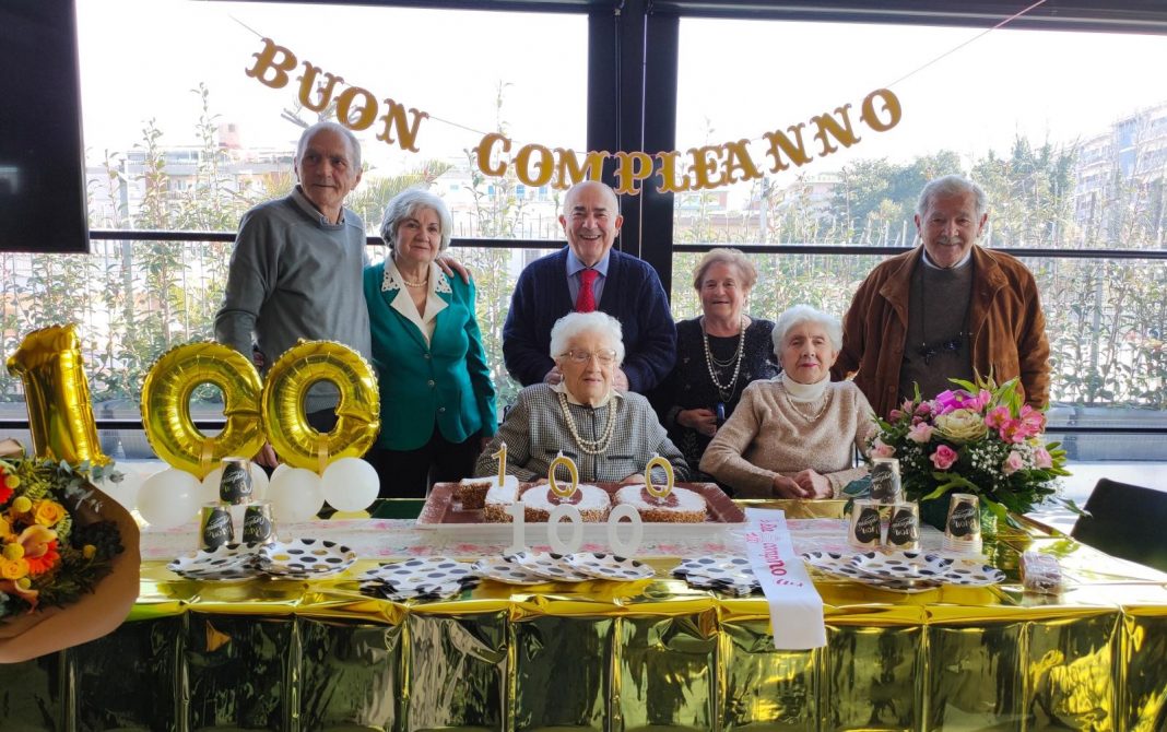 I 100 anni di nonna Maria: comprò marito in guerra per pane e 6 soldi