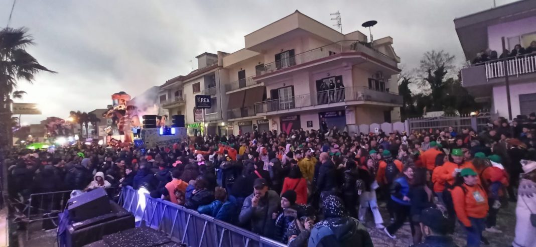 Presenze da record per il Carnevale di Saviano: arrivano turisti dal Trentino