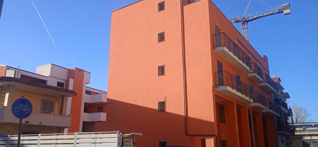 il condominio di via Pirozzi sequestrato di nuovo dalla municipale