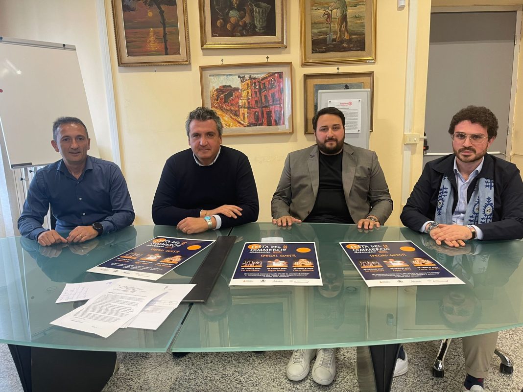 Marigliano, la Festa del Commercio concede il bis con Peppe Iodice e La Maschera
