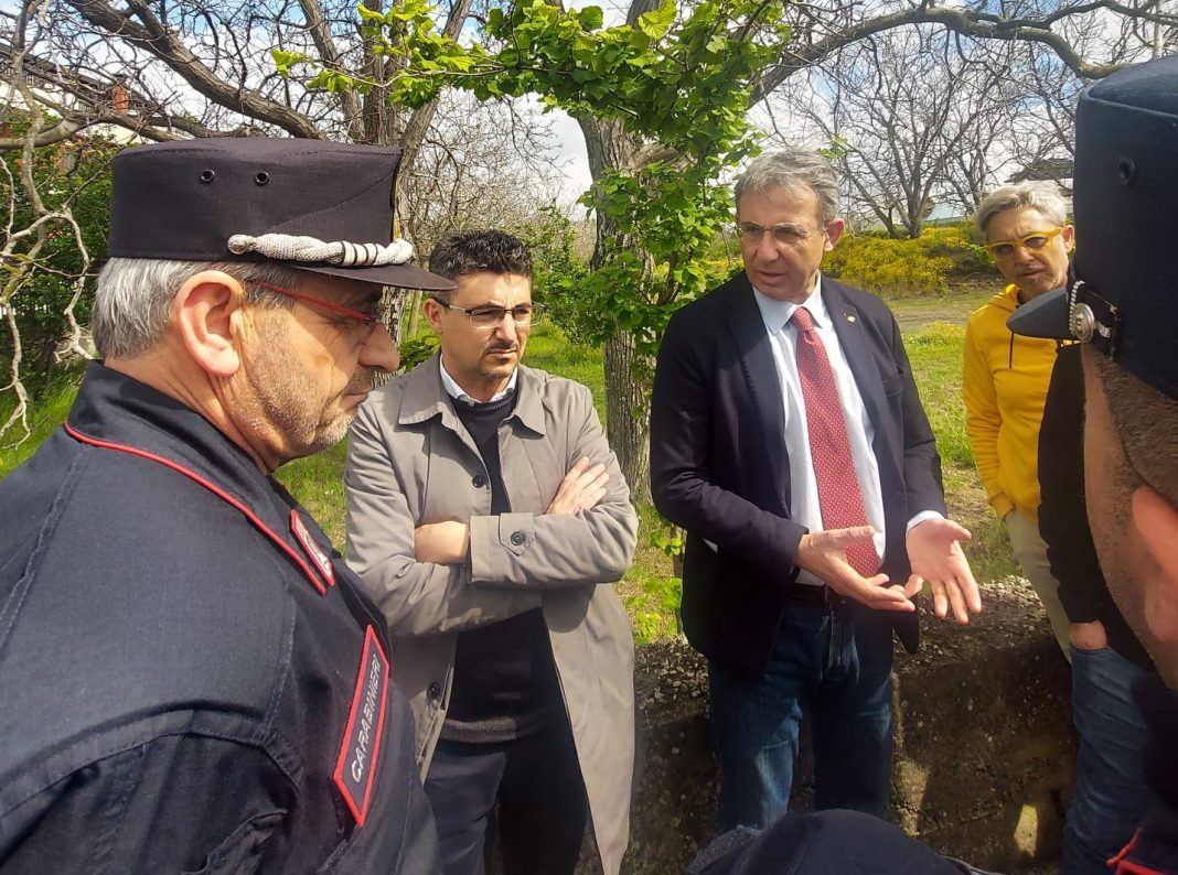 Parco del Vesuvio, blitz di parlamentari 5Stelle ed ex ministro dopo gli arresti