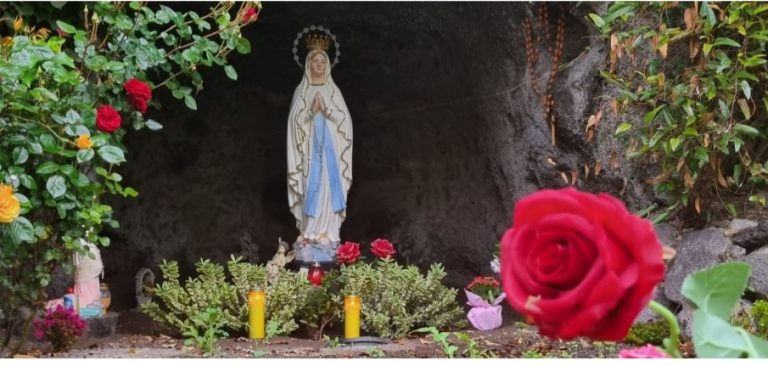 Ottaviano: torna la fiaccolata in onore della Beata Vergine di Lourdes