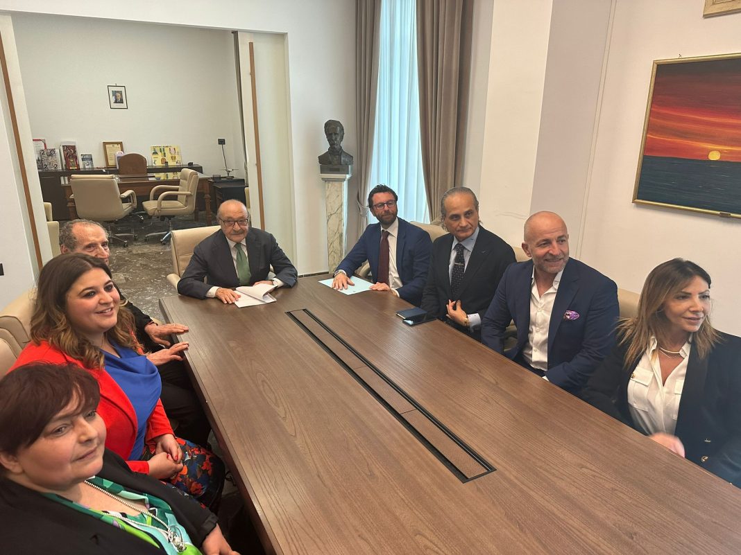 Pomigliano, Russo si presenta già con la giunta. Ecco chi sono i nuovi assessori