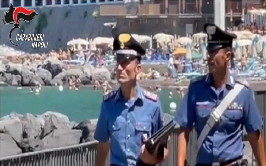 Stacca l’orecchio del collega a morsi poi si vanta sui social: arrestato al mare