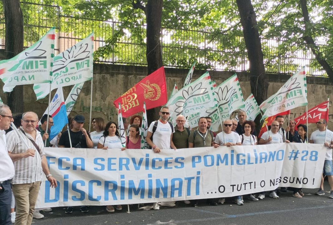 Metalmeccanici campani in sciopero, braccia incrociate nelle fabbriche del Nolano e del Vesuviano