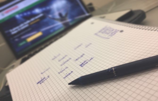 Asta del fantacalcio finisce a coltellate, 15enne rischia l’amputazione della gamba